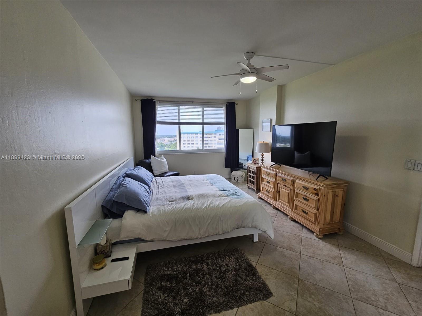 HILLCREST EAST NO 24 COND - Residential