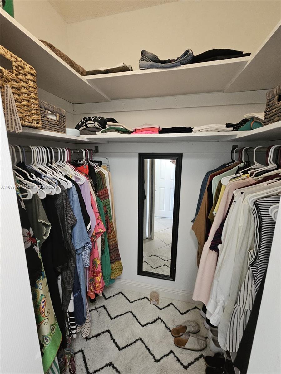 HILLCREST EAST NO 24 COND - Residential