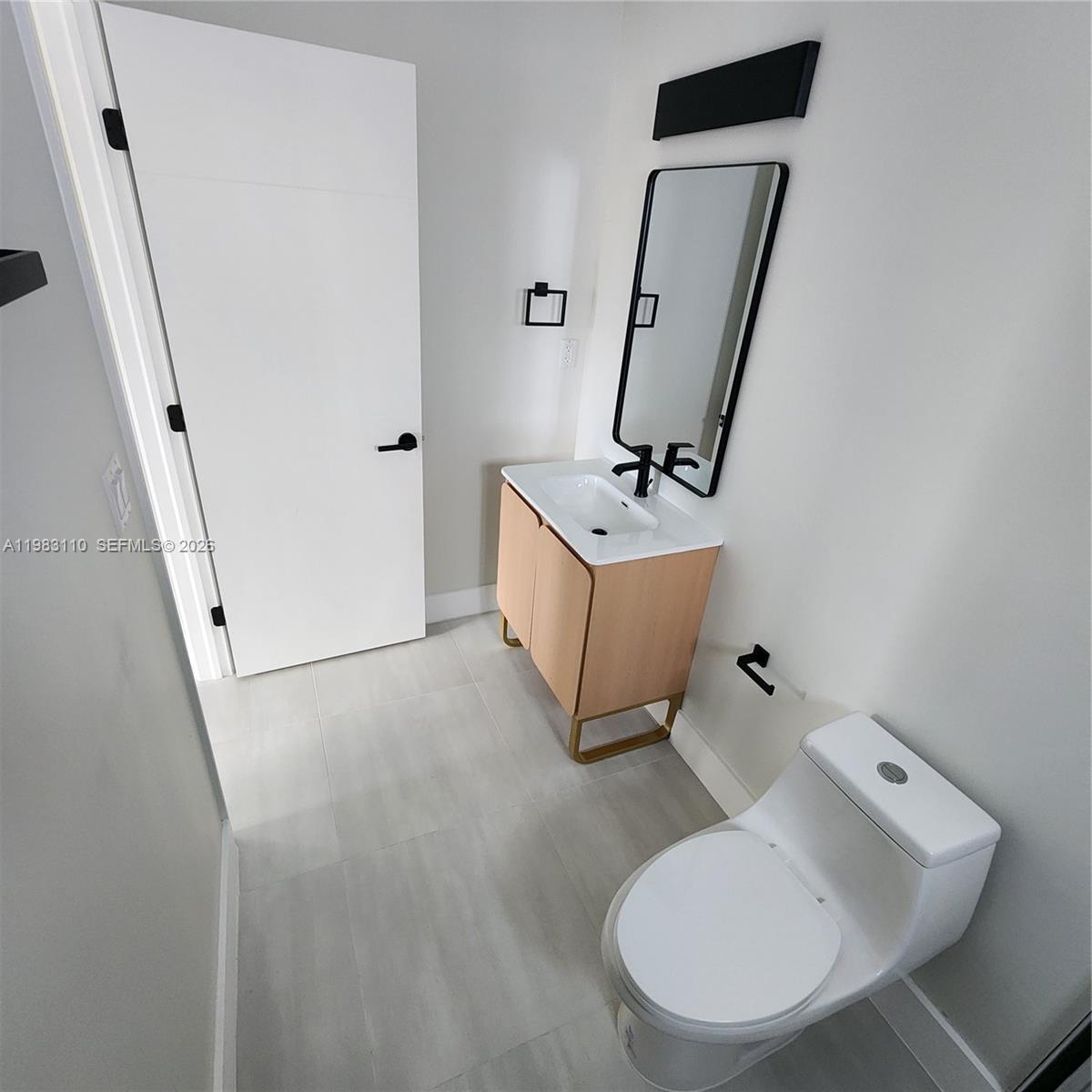 WOODMERE - Residential Lease