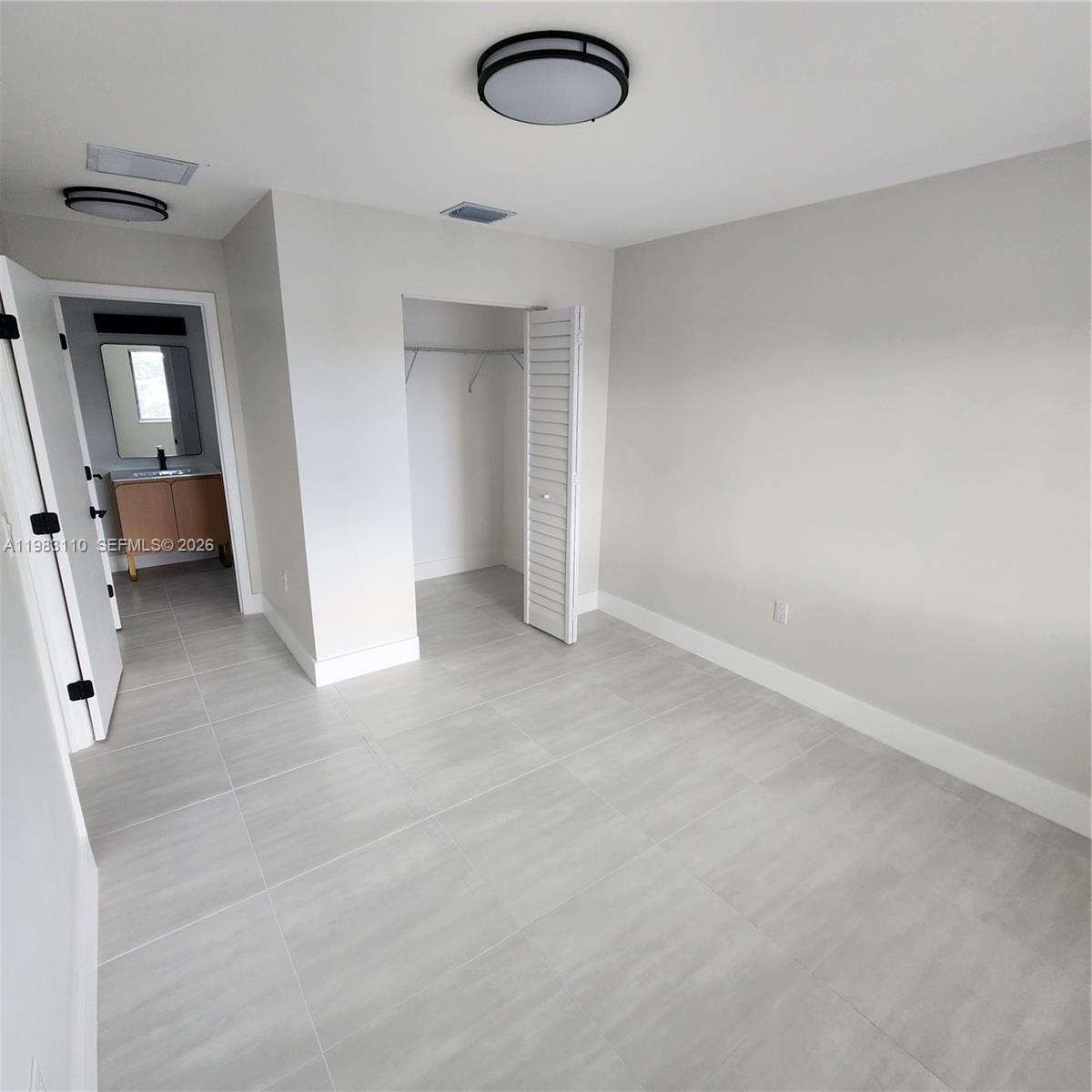 WOODMERE - Residential Lease