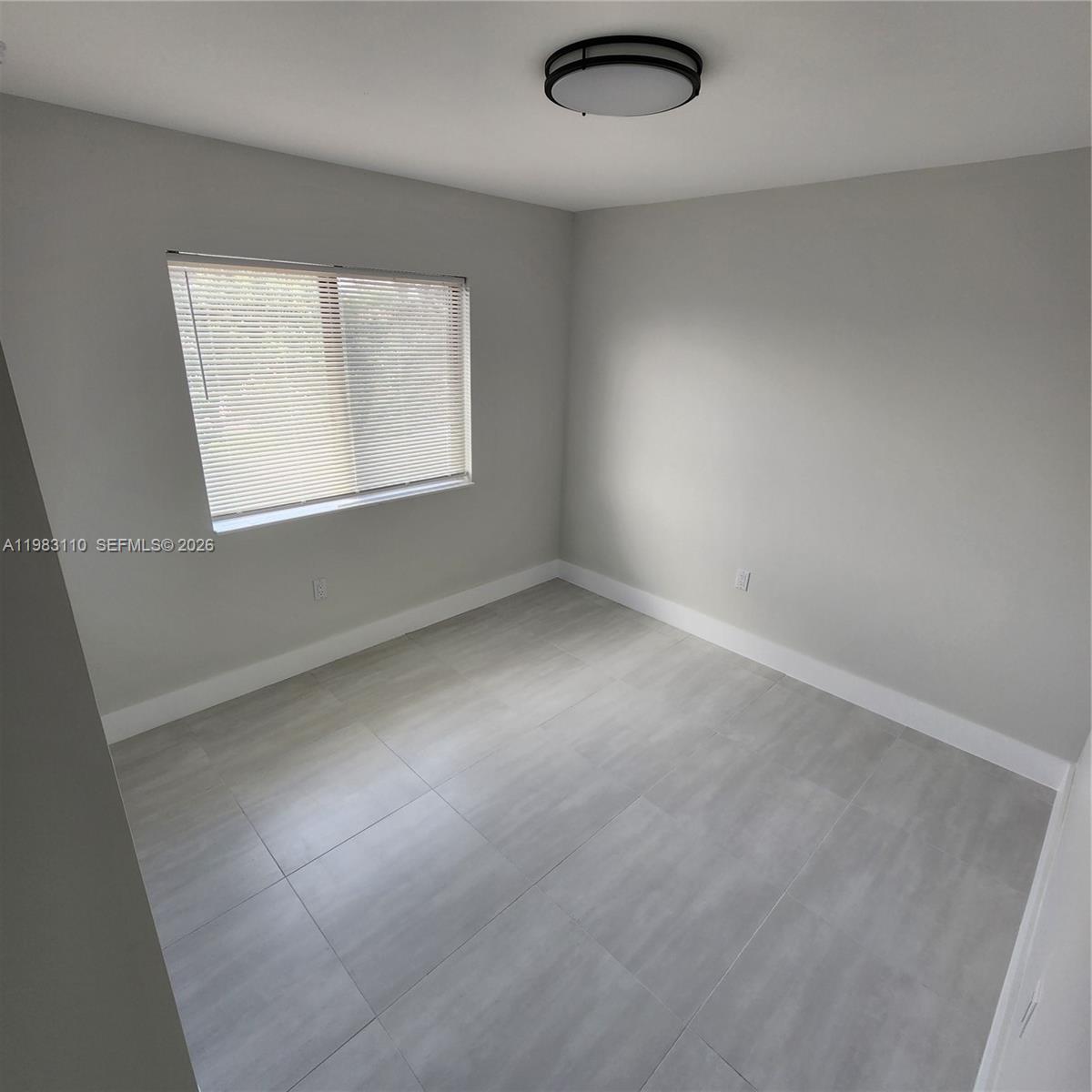 WOODMERE - Residential Lease