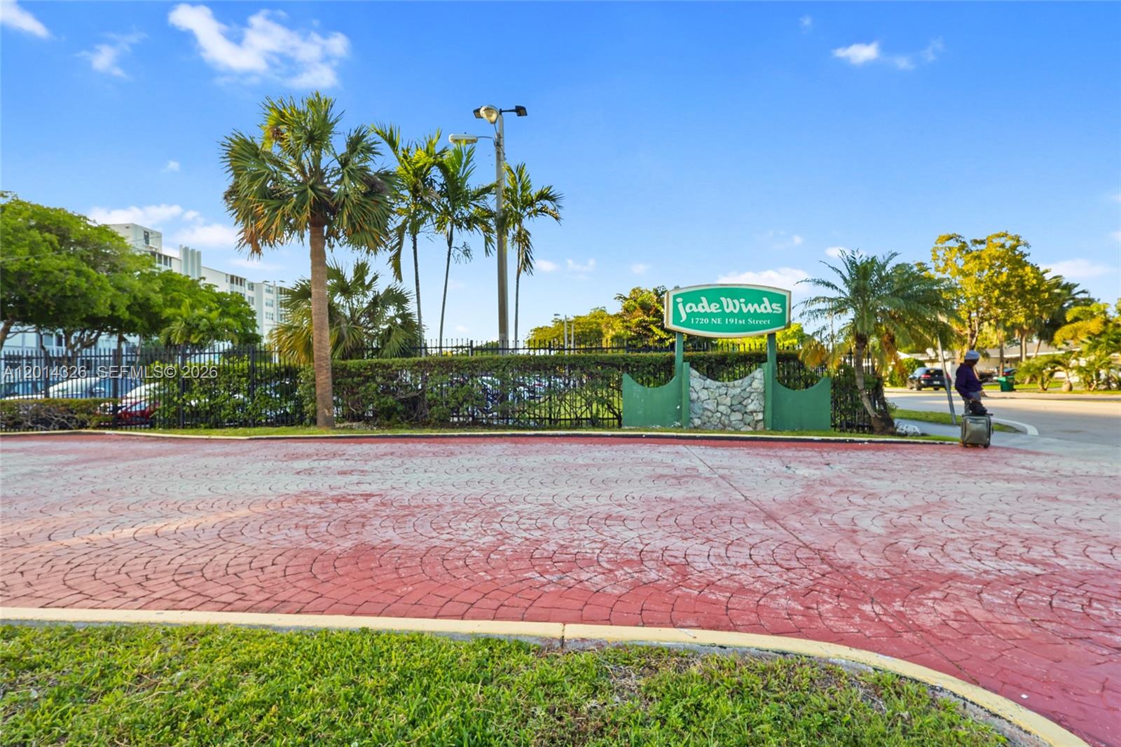 JADE WINDS GROUP - - Residential
