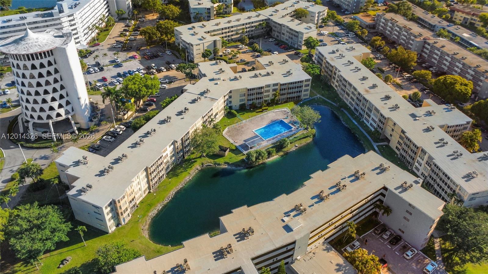 JADE WINDS GROUP - - Residential
