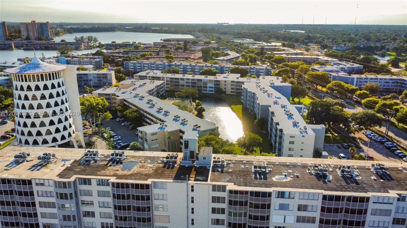 JADE WINDS GROUP - - Residential