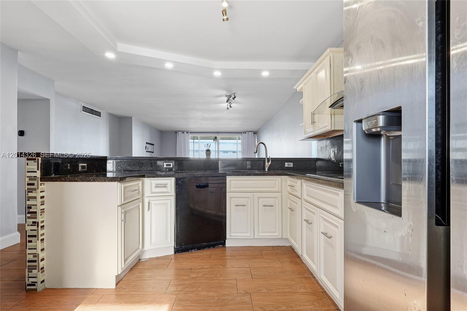 JADE WINDS GROUP - - Residential