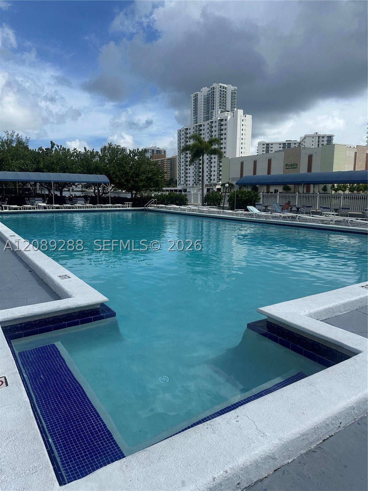 600 Parkview Dr 627