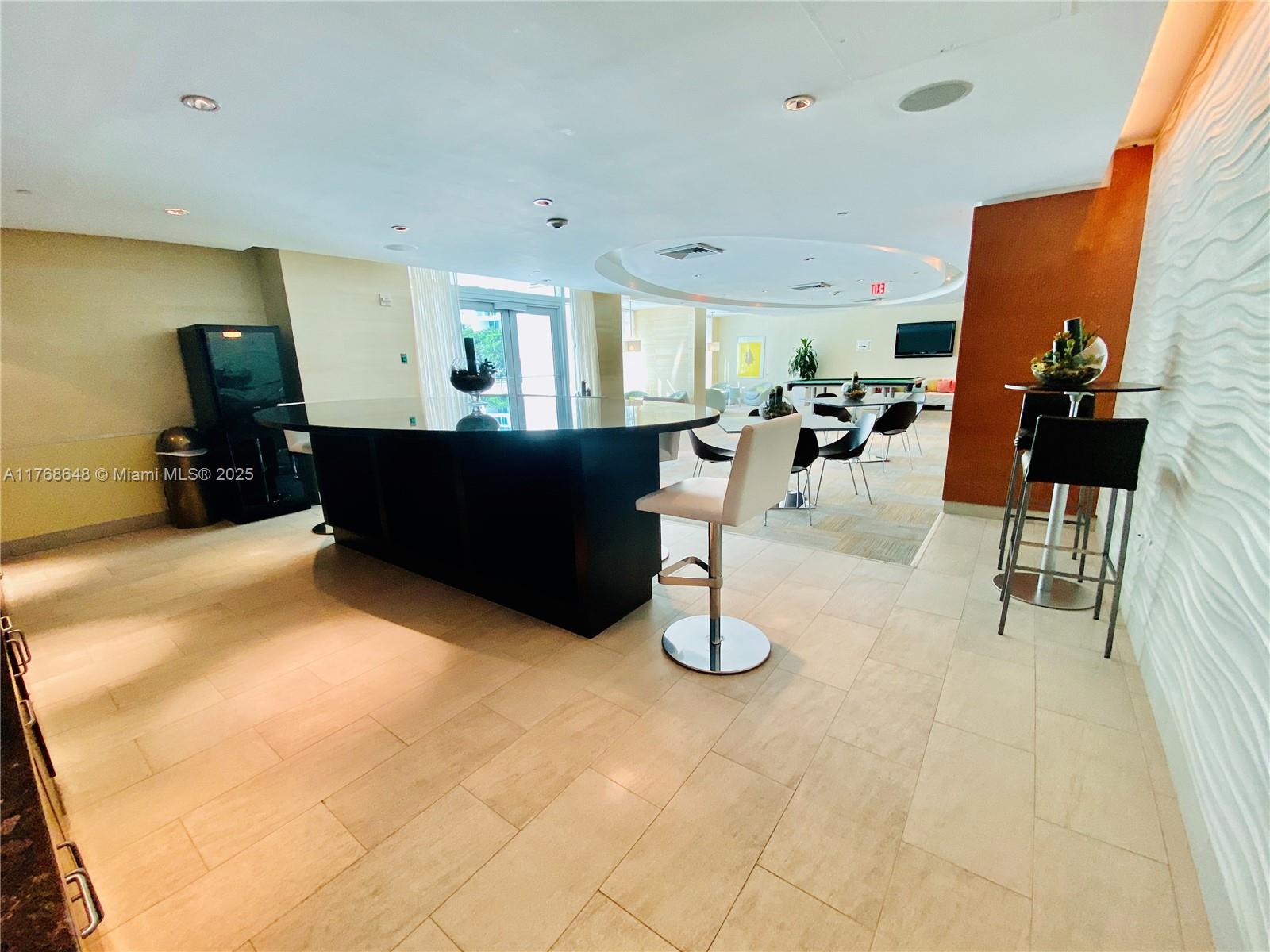 THE PLAZA 851 BRICKELL CON - Residential