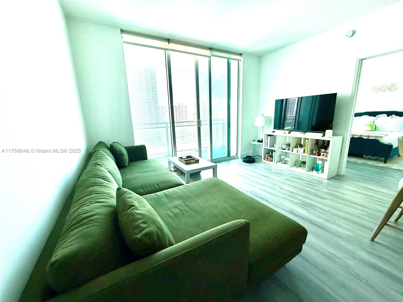950 Brickell Bay Dr 2706