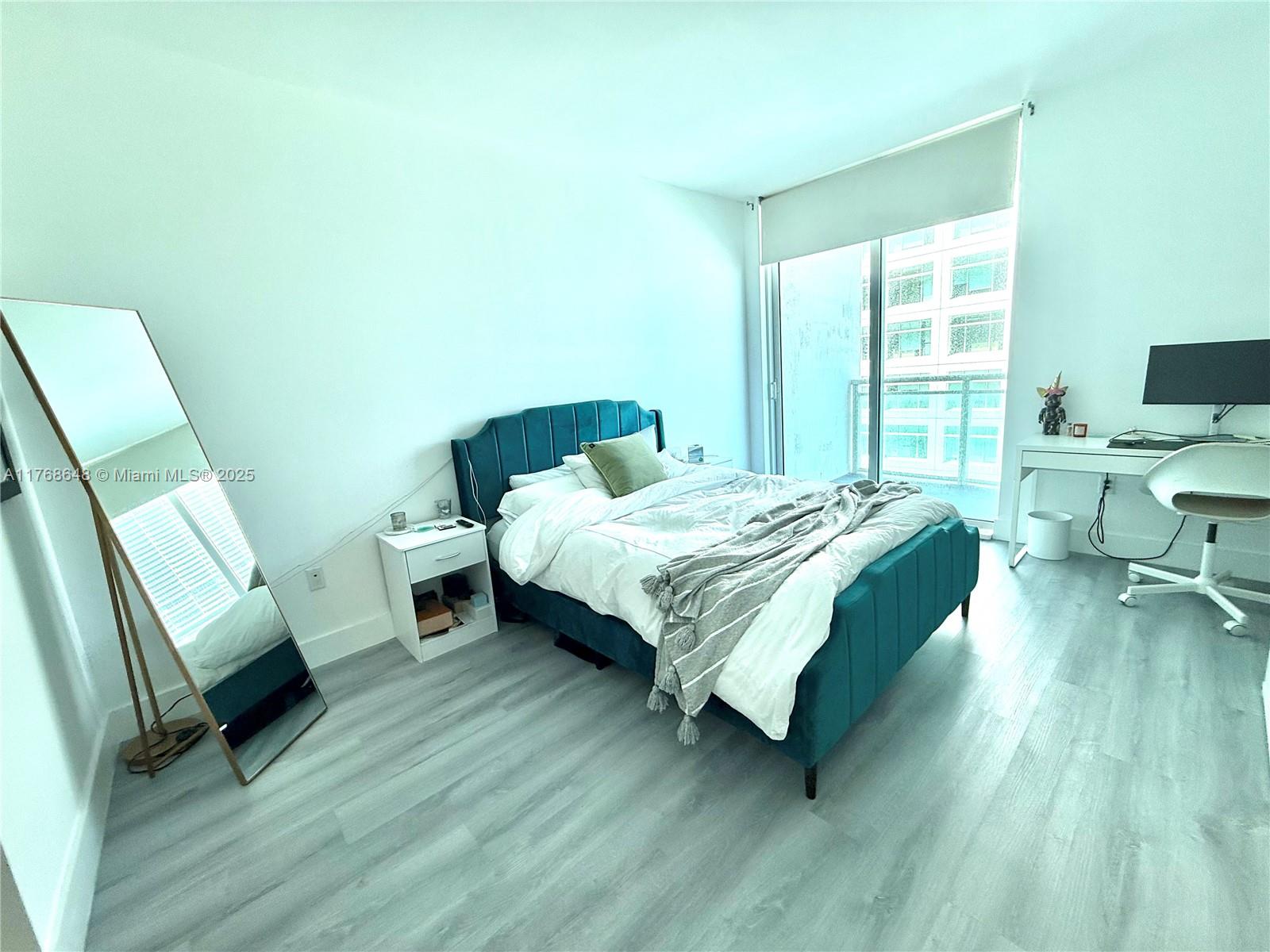 THE PLAZA 851 BRICKELL CON - Residential