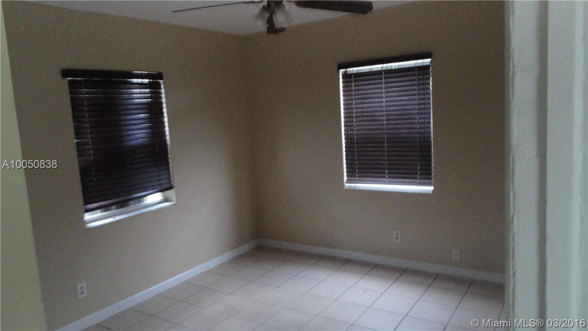 New Browardale 1st Add 47 - Residential