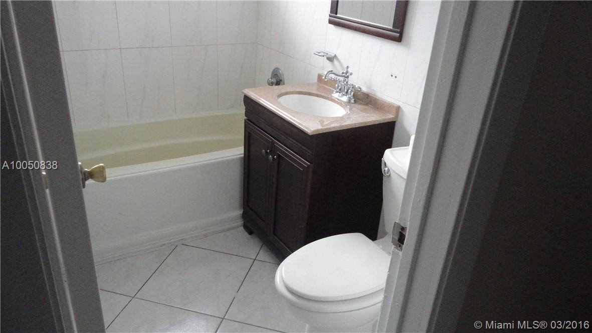 New Browardale 1st Add 47 - Residential