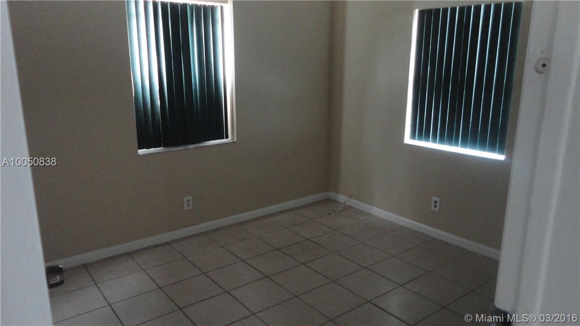 New Browardale 1st Add 47 - Residential