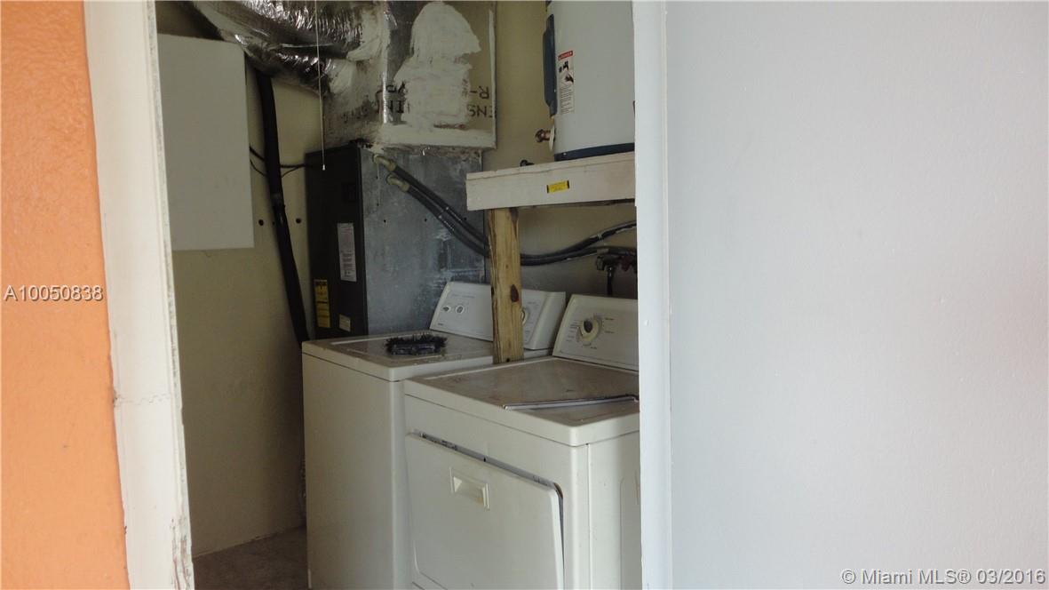 New Browardale 1st Add 47 - Residential