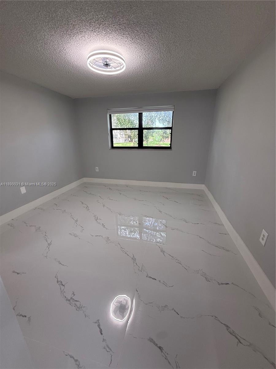VILLAS DE VENEZIA CONDO - Residential