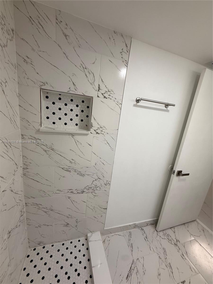 VILLAS DE VENEZIA CONDO - Residential