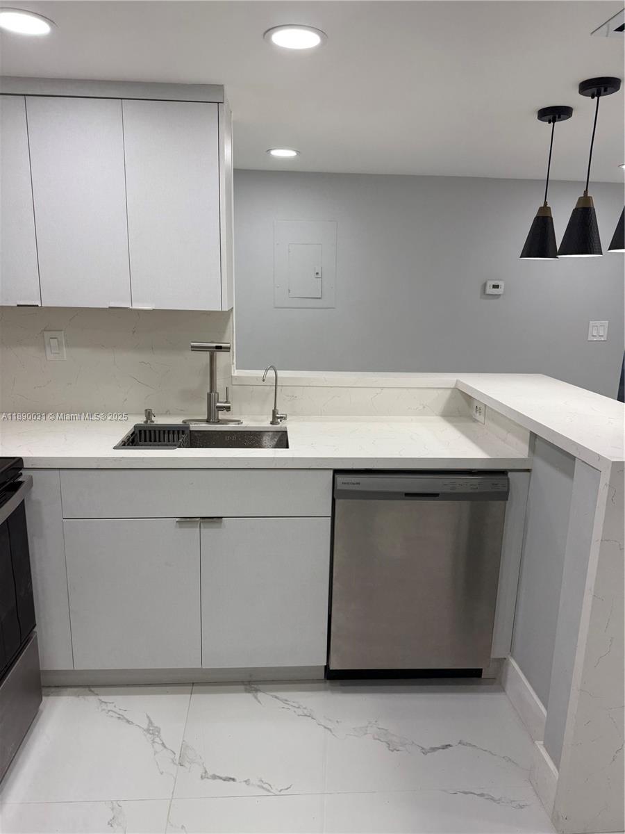 VILLAS DE VENEZIA CONDO - Residential