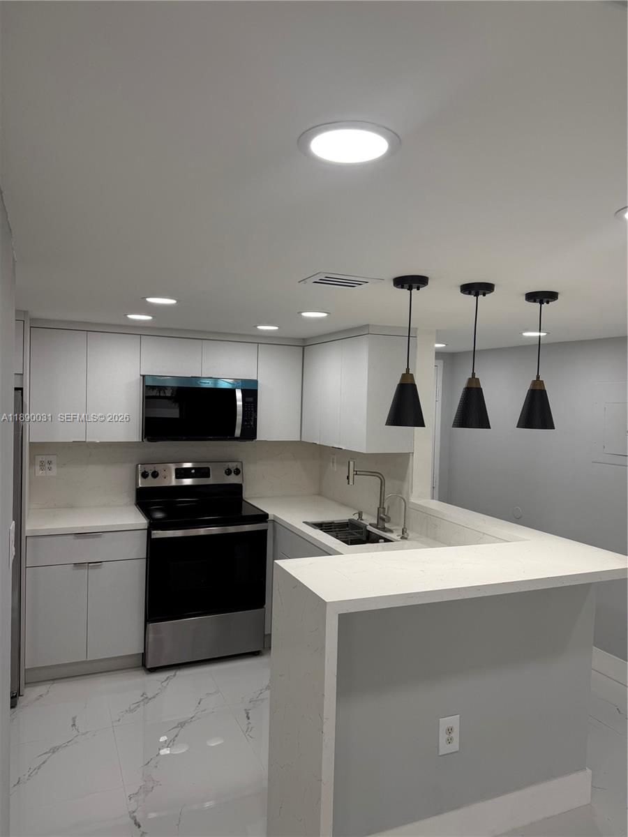 VILLAS DE VENEZIA CONDO - Residential