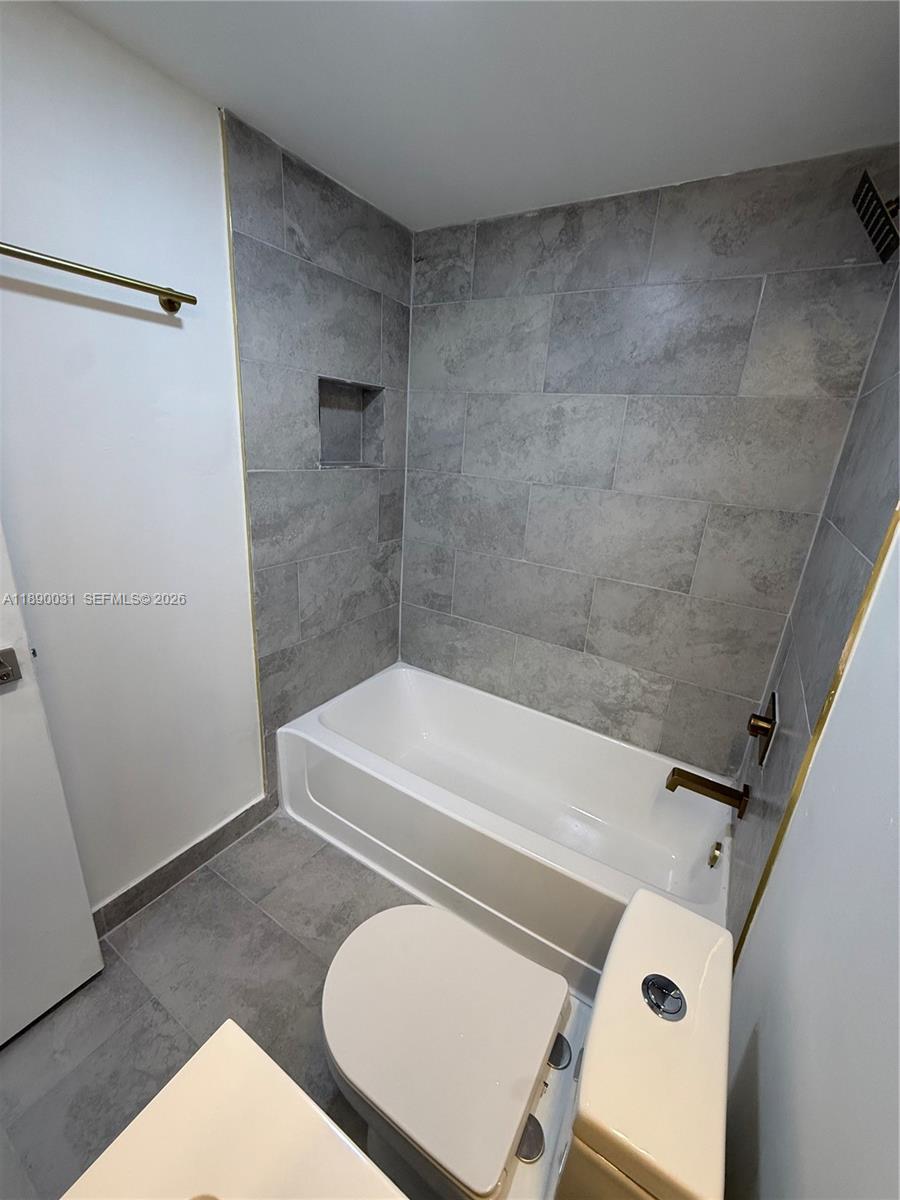 VILLAS DE VENEZIA CONDO - Residential