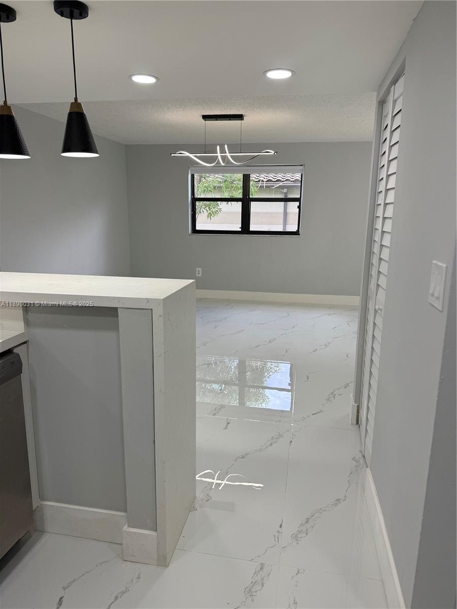 VILLAS DE VENEZIA CONDO - Residential