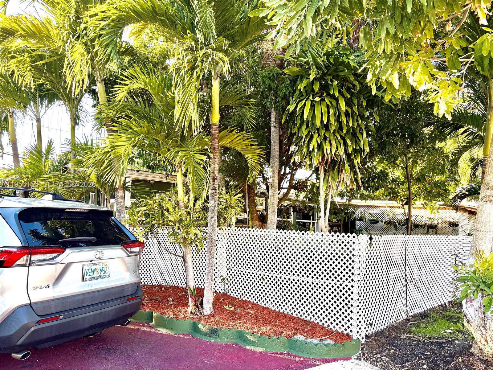 SOUTHGATE - Residential