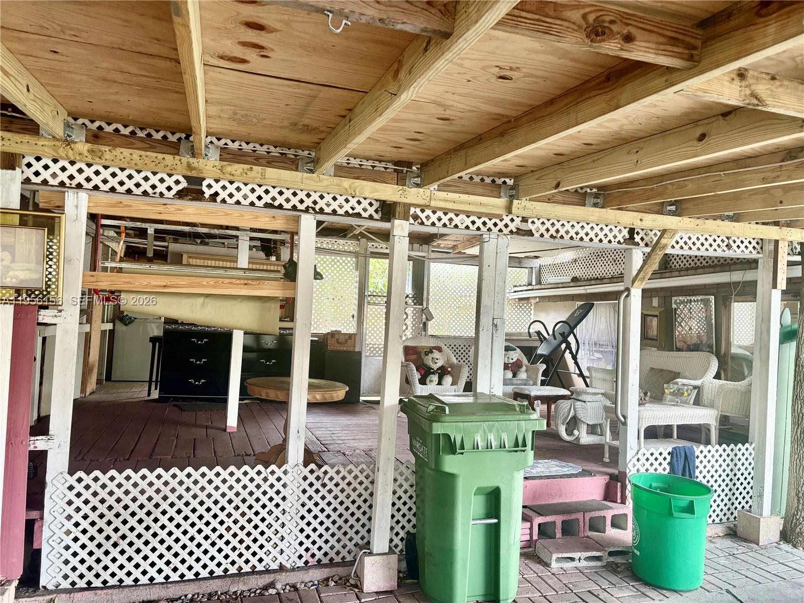 SOUTHGATE - Residential