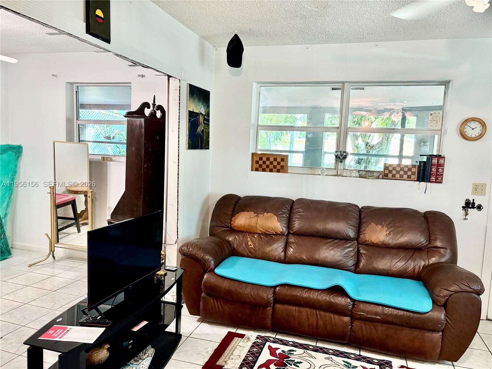 SOUTHGATE - Residential