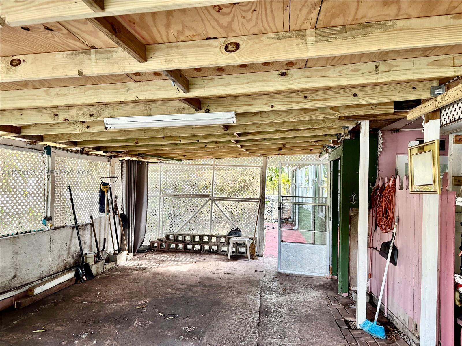 SOUTHGATE - Residential