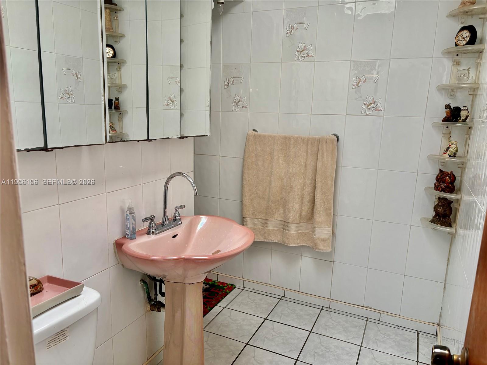 SOUTHGATE - Residential