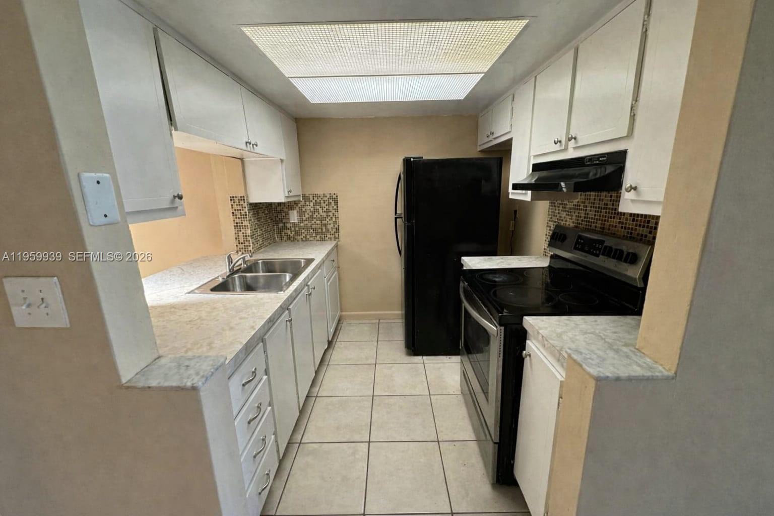 SUNRISE GOLF VILLAGE FIRS - Residential