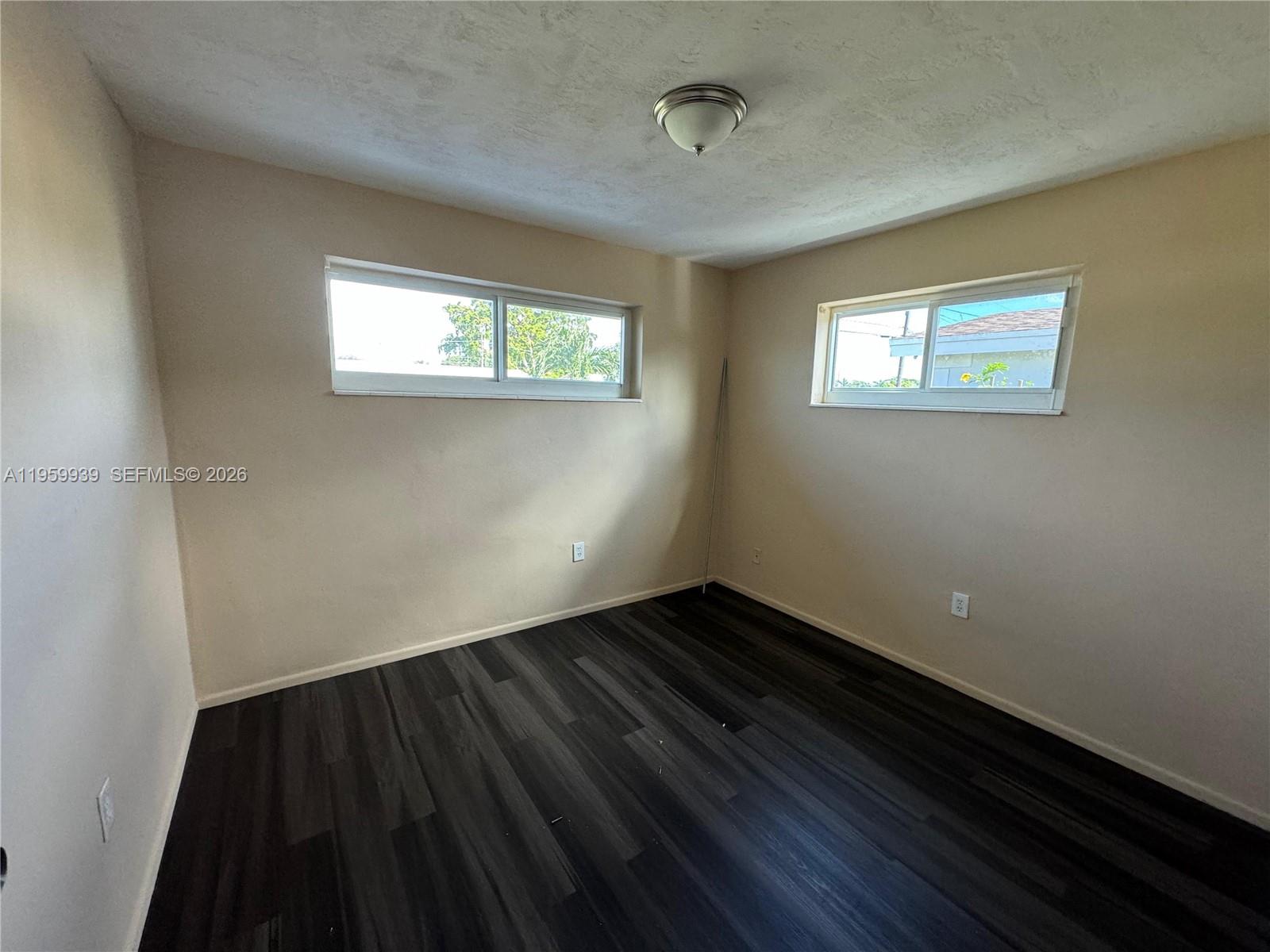 SUNRISE GOLF VILLAGE FIRS - Residential