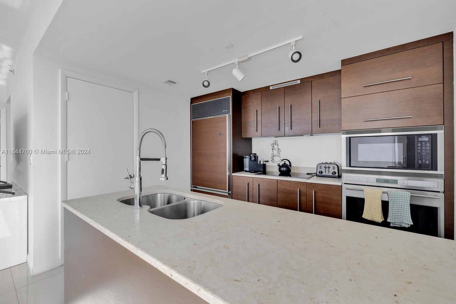 485 Brickell Ave 4104