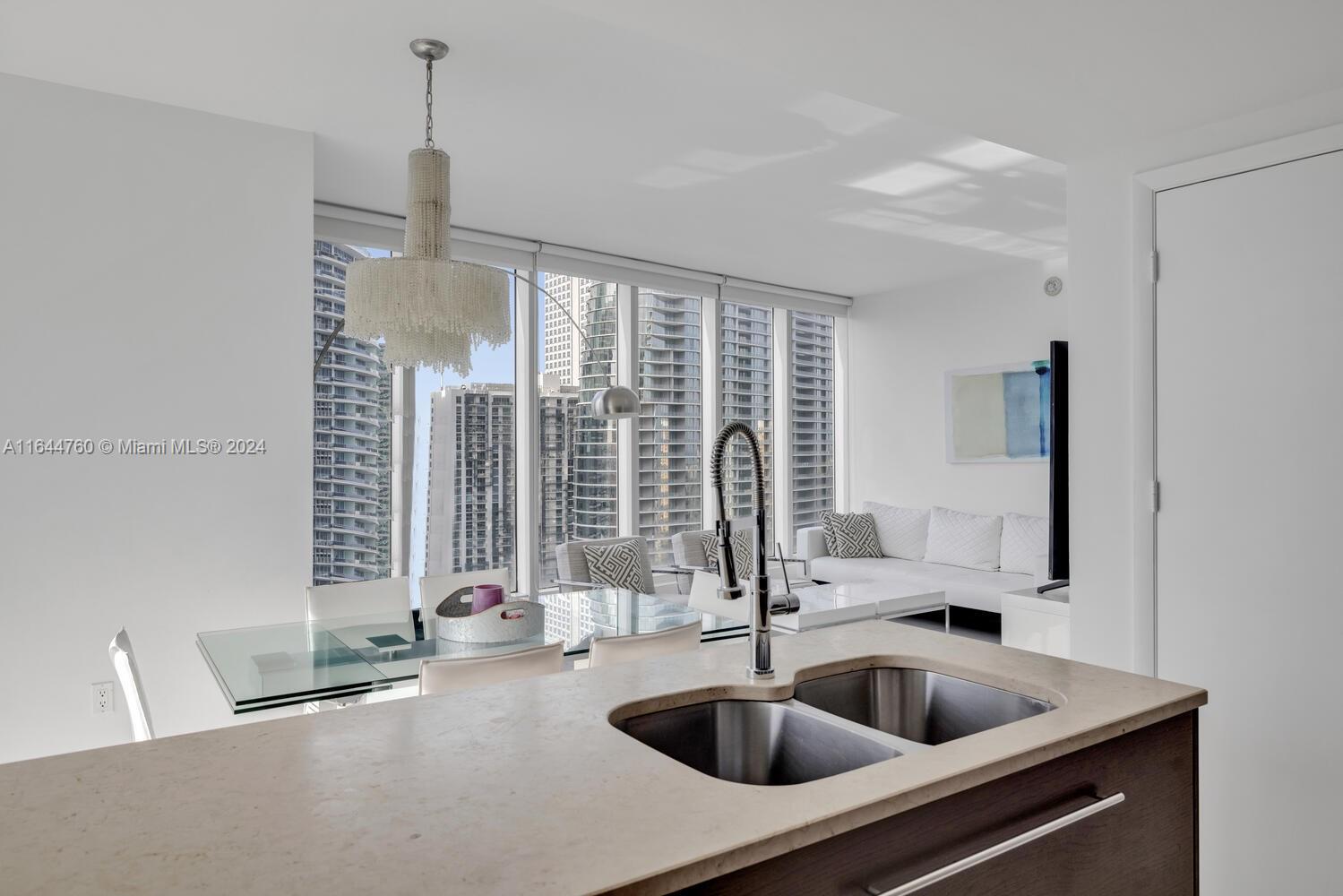 ICON BRICKELL CONDO NO 3 - Residential