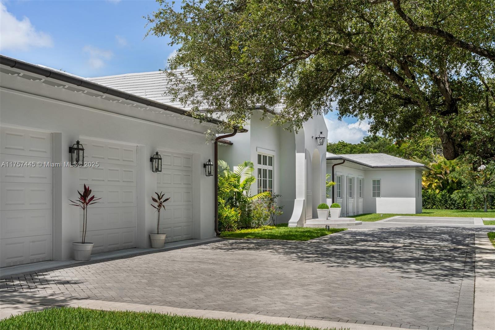 MARTIN BROTHERS HOMES - Residential