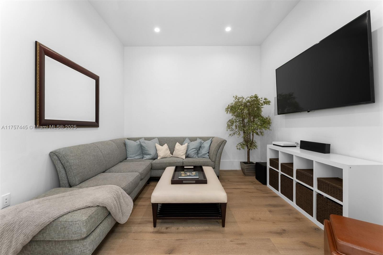 MARTIN BROTHERS HOMES - Residential