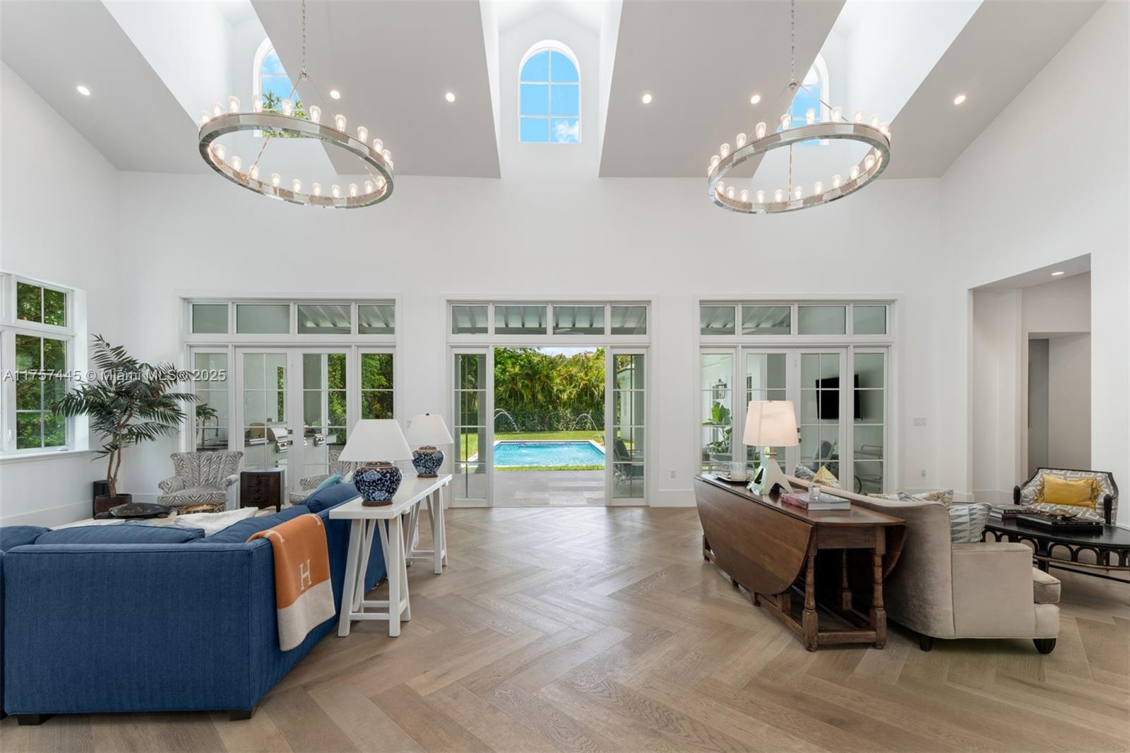 MARTIN BROTHERS HOMES - Residential