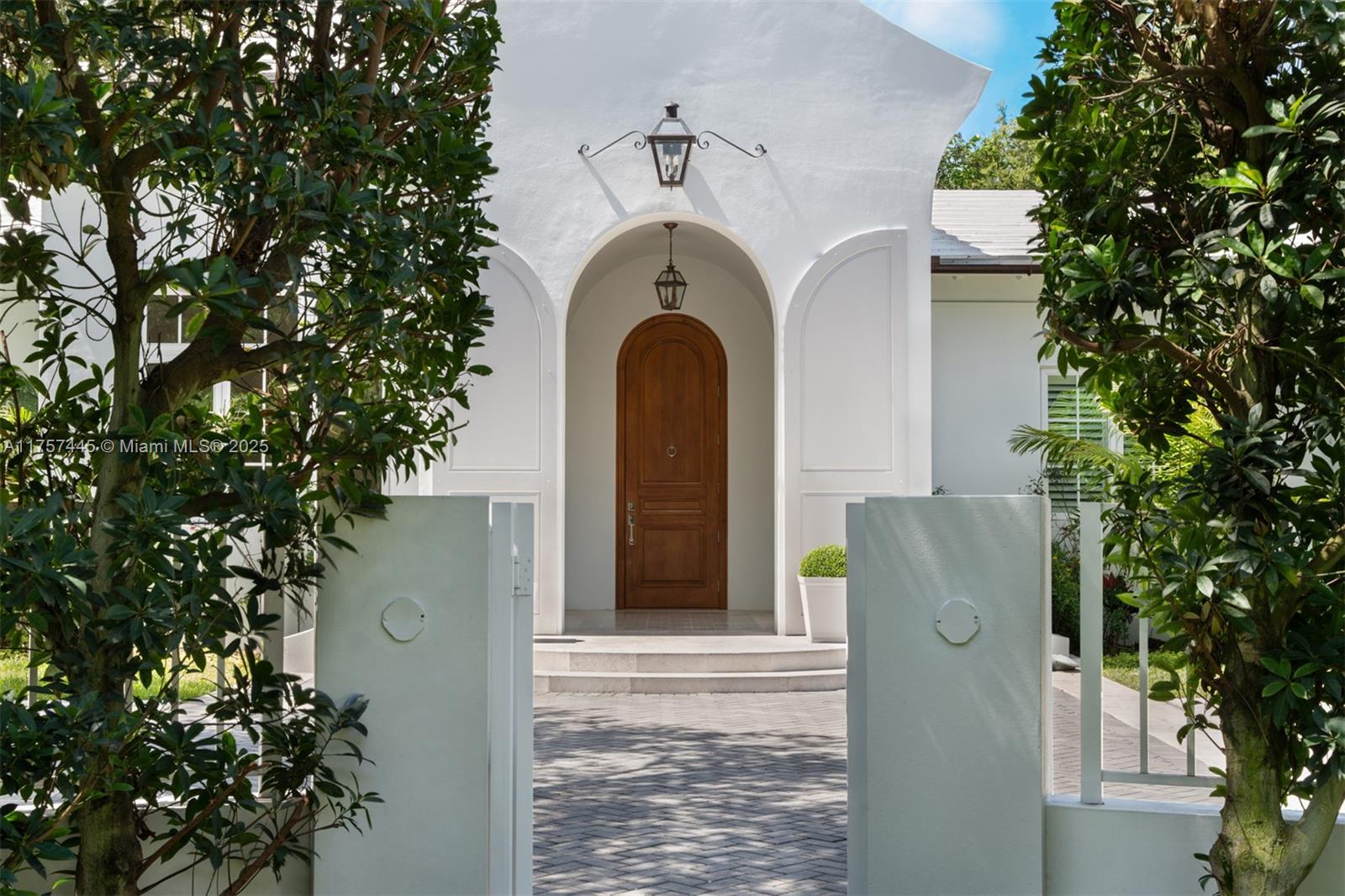 MARTIN BROTHERS HOMES - Residential