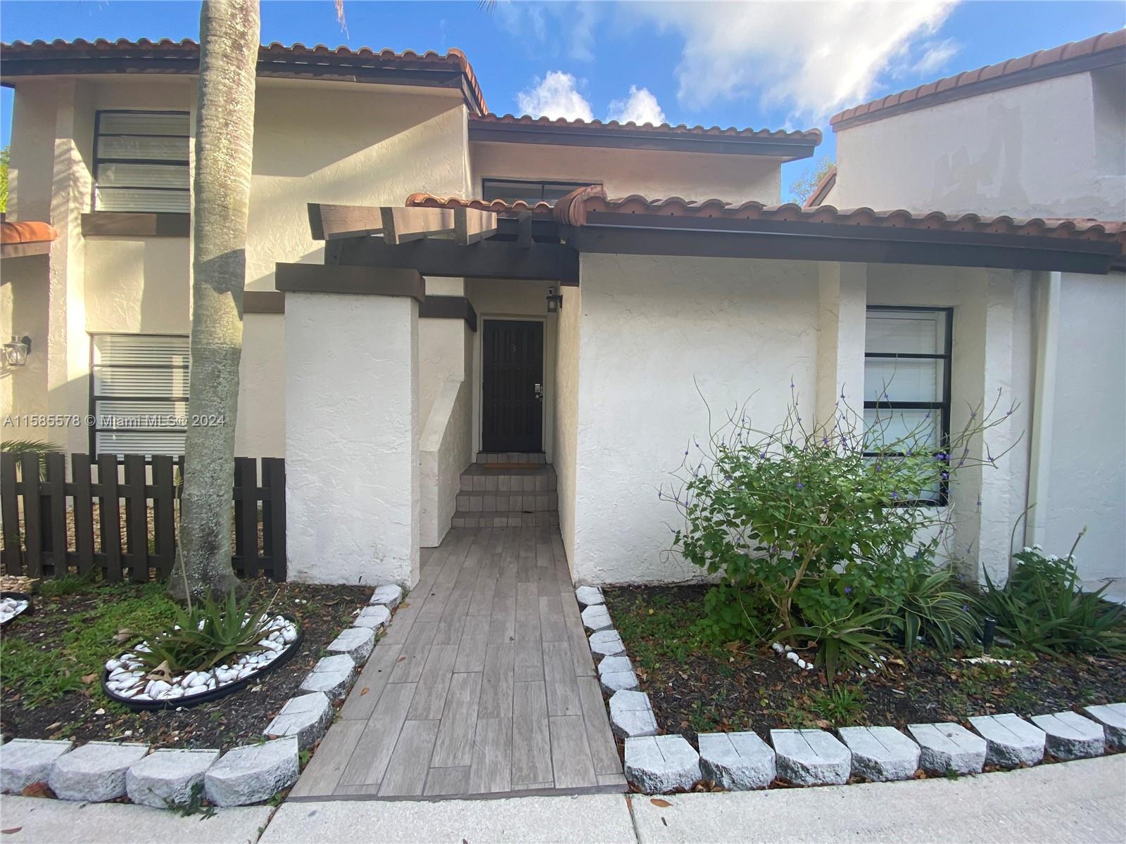 Property for Sale at 11432 Sw 133rd Ct Ct 60-3, Miami, Broward County, Florida - Bedrooms: 3 
Bathrooms: 3  - $475,000