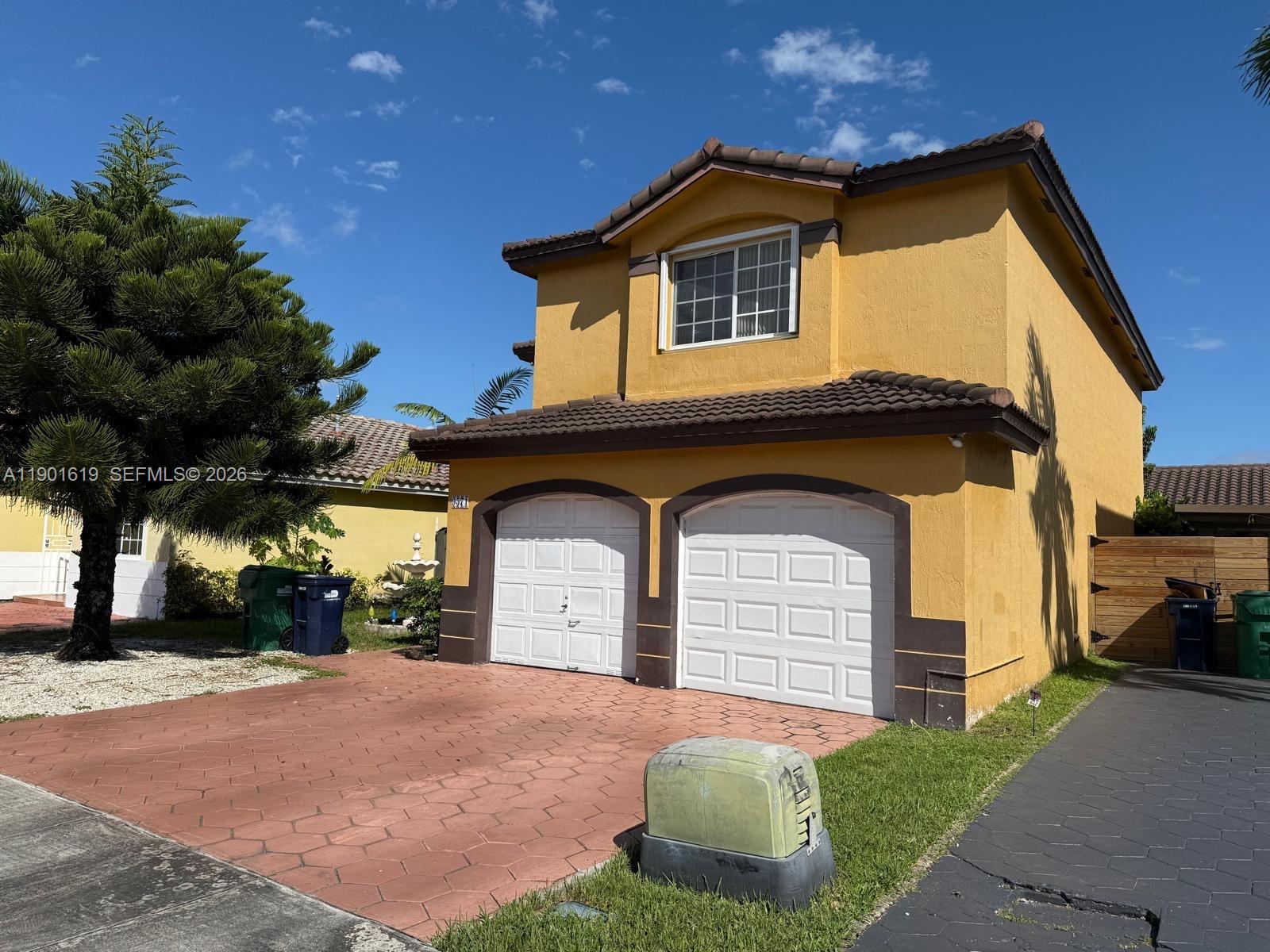 HIGHLANDS AT KENDALL - Residential