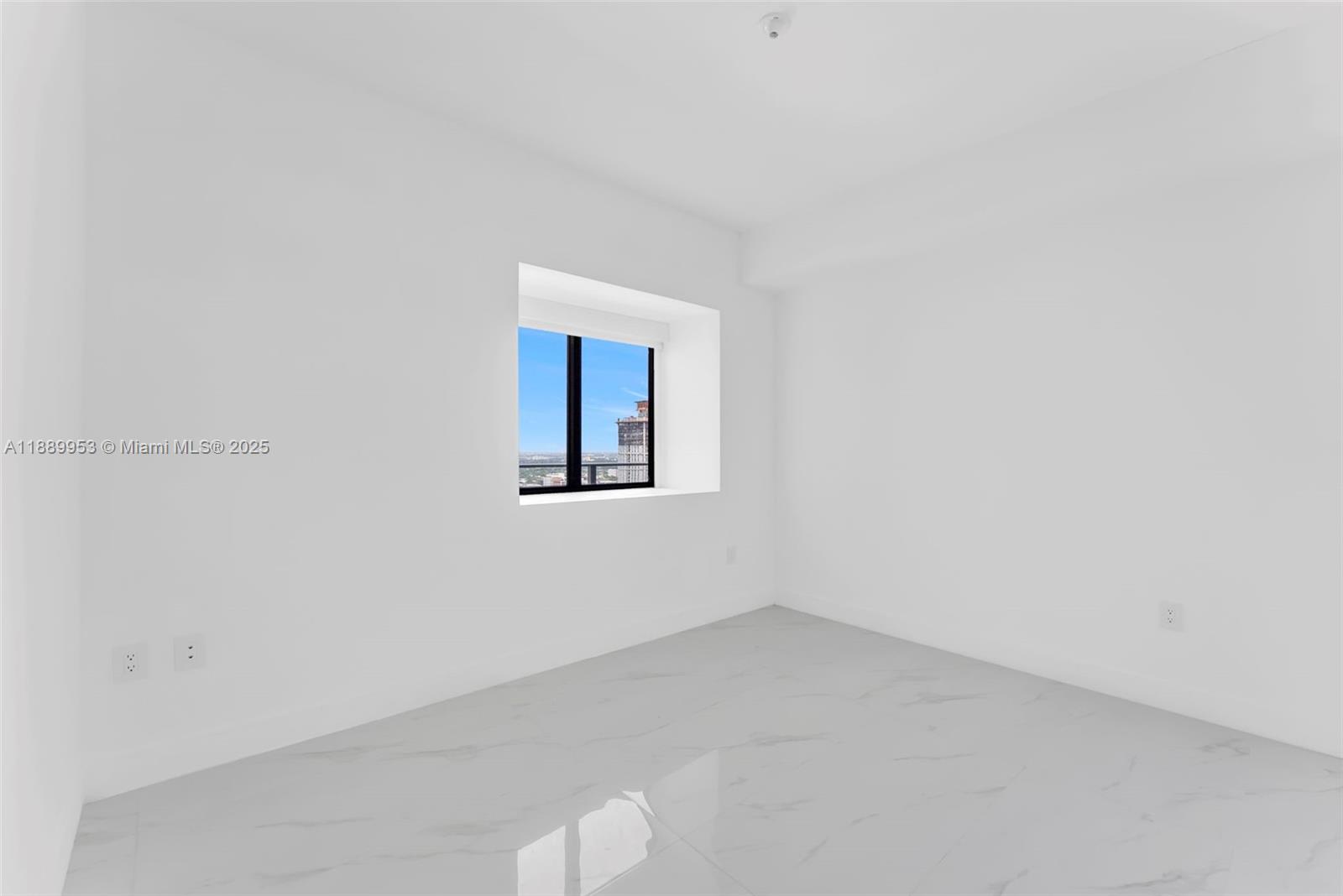 ARIA RESERVE SOUTH - Residential Lease