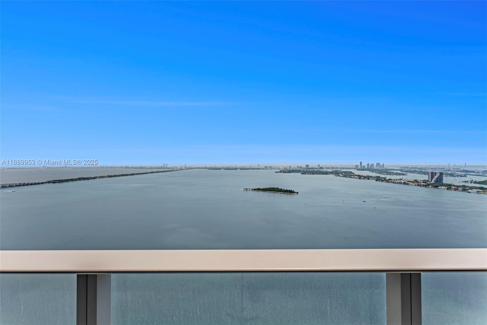 ARIA RESERVE SOUTH - Residential Lease