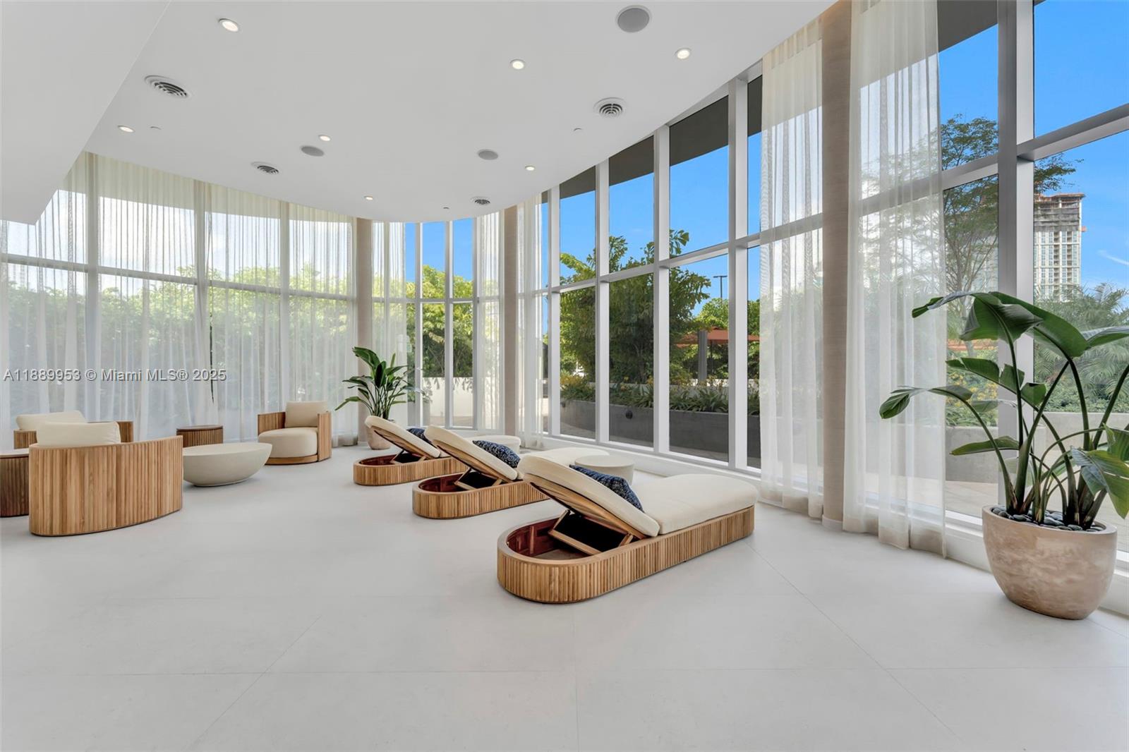 ARIA RESERVE SOUTH - Residential Lease