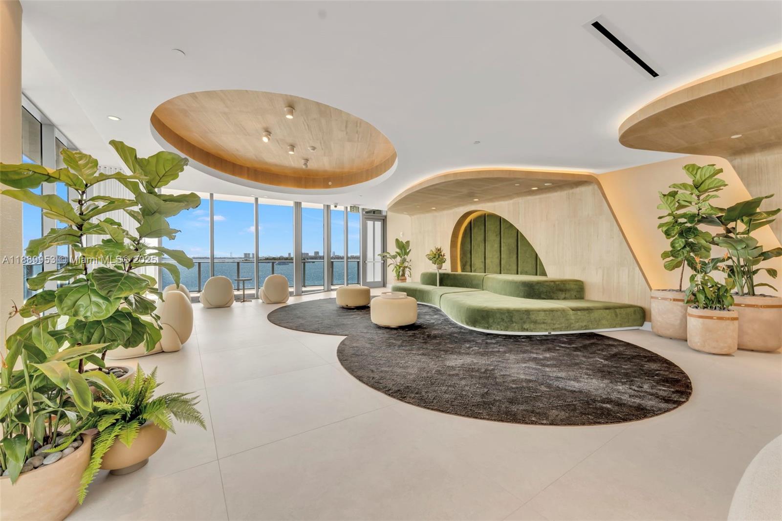 ARIA RESERVE SOUTH - Residential Lease