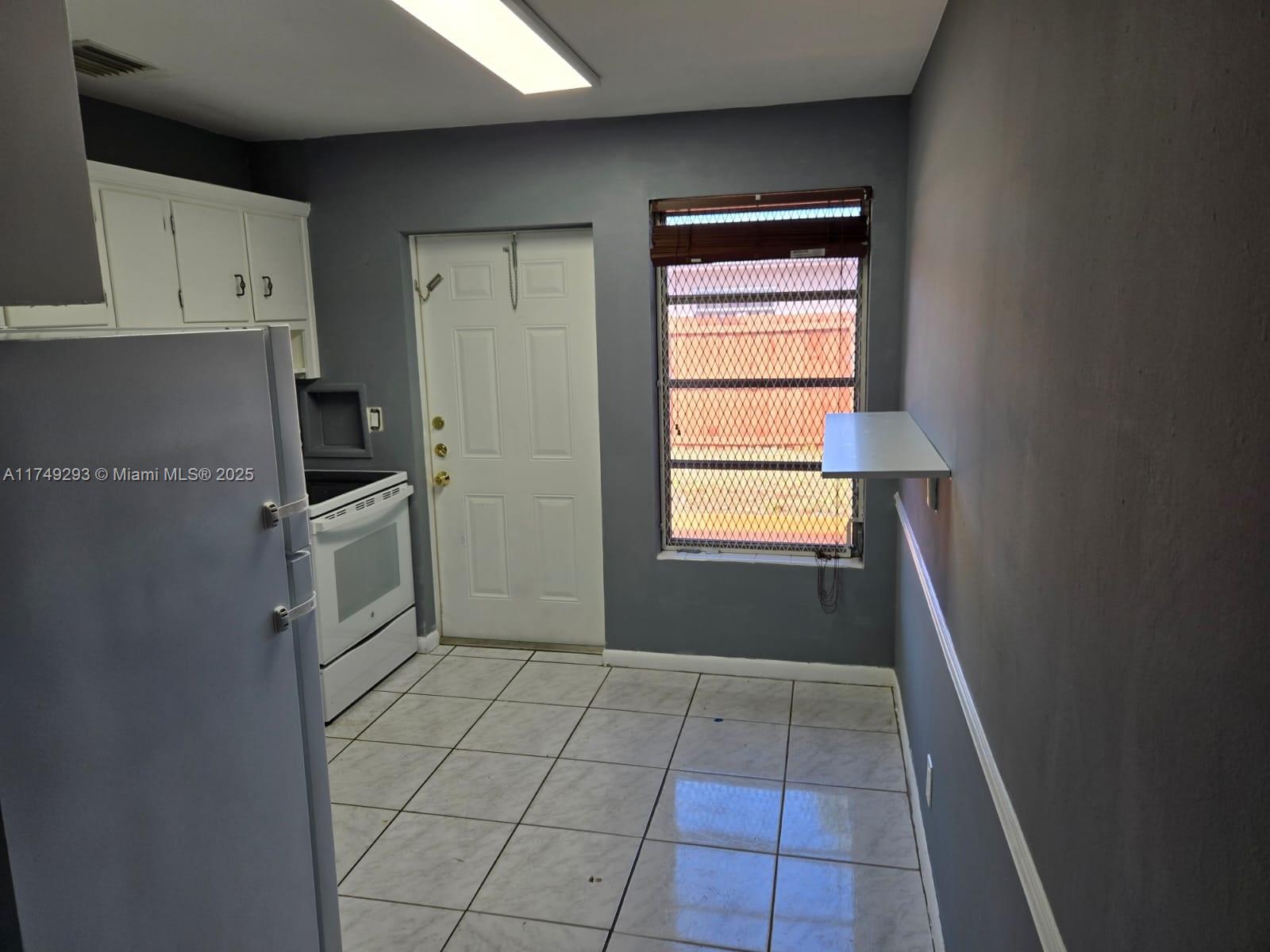 BARTON HOUSE CONDO - Residential