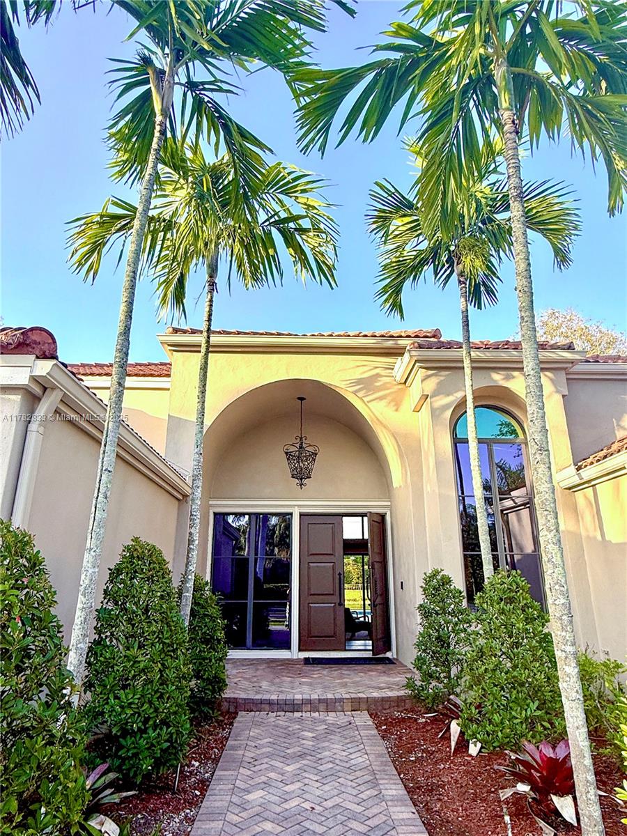 search properties 1 400 Alexandra Cir