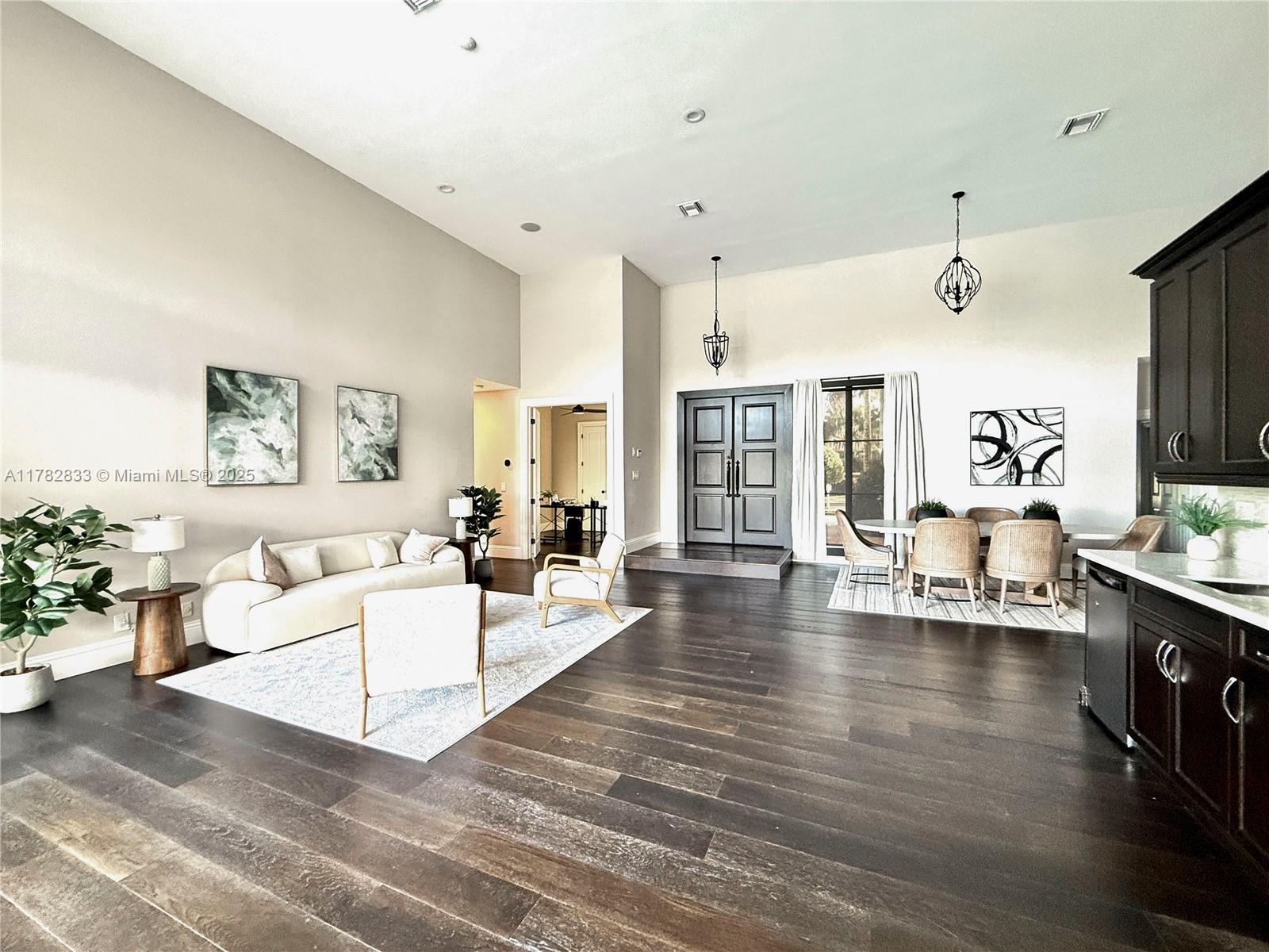 search properties 3 400 Alexandra Cir