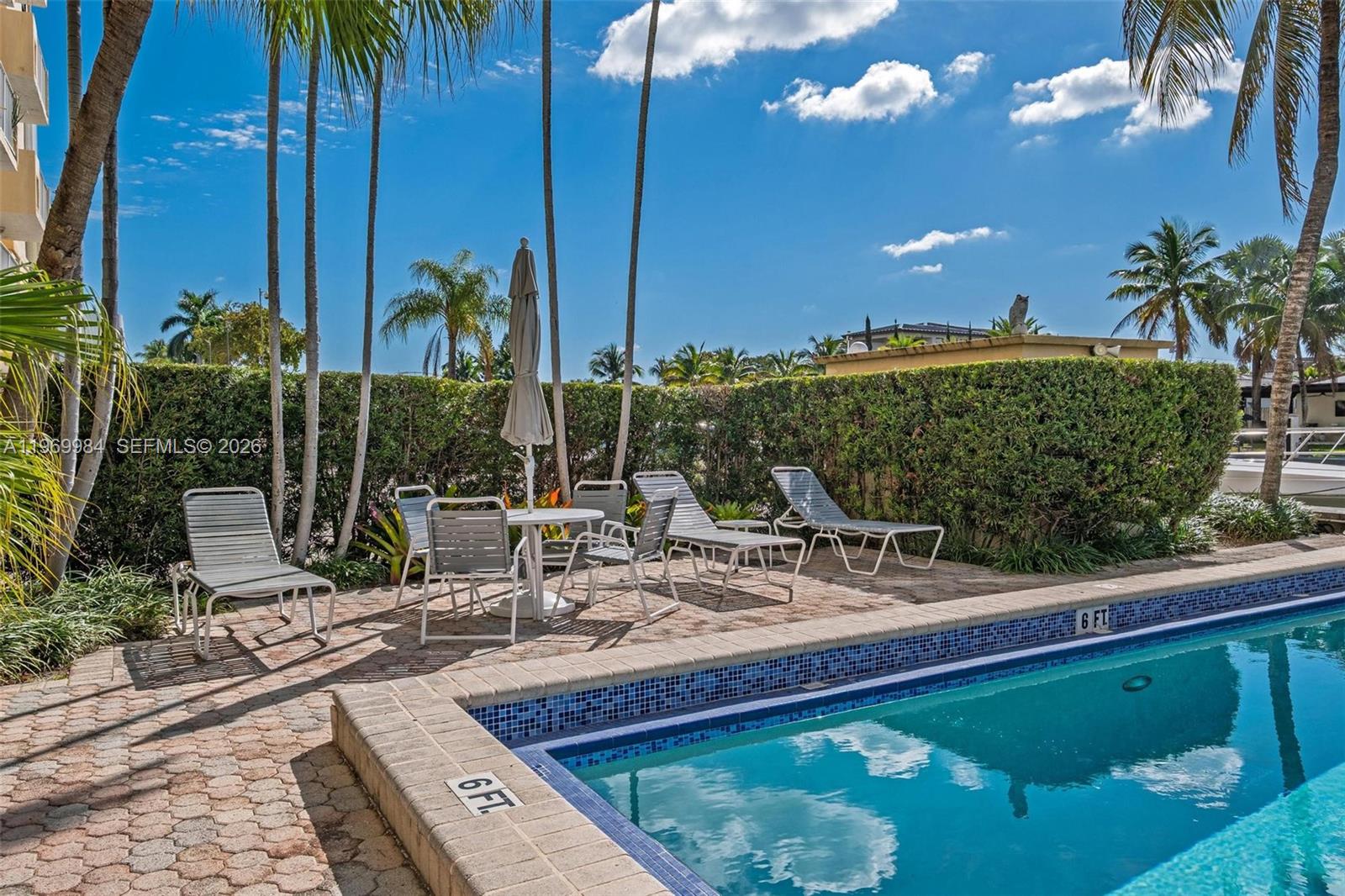 VECINO DEL MAR CONDO - Residential