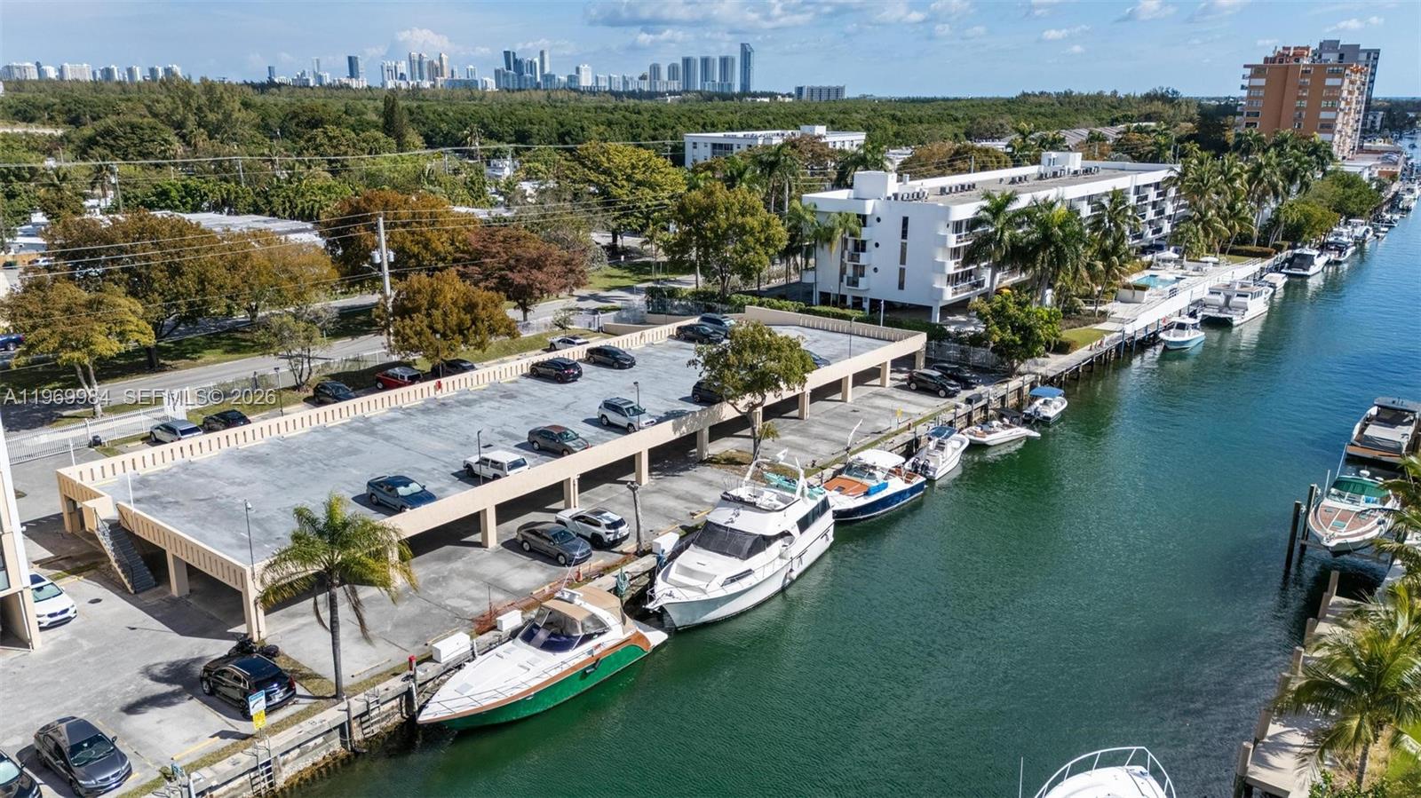 VECINO DEL MAR CONDO - Residential