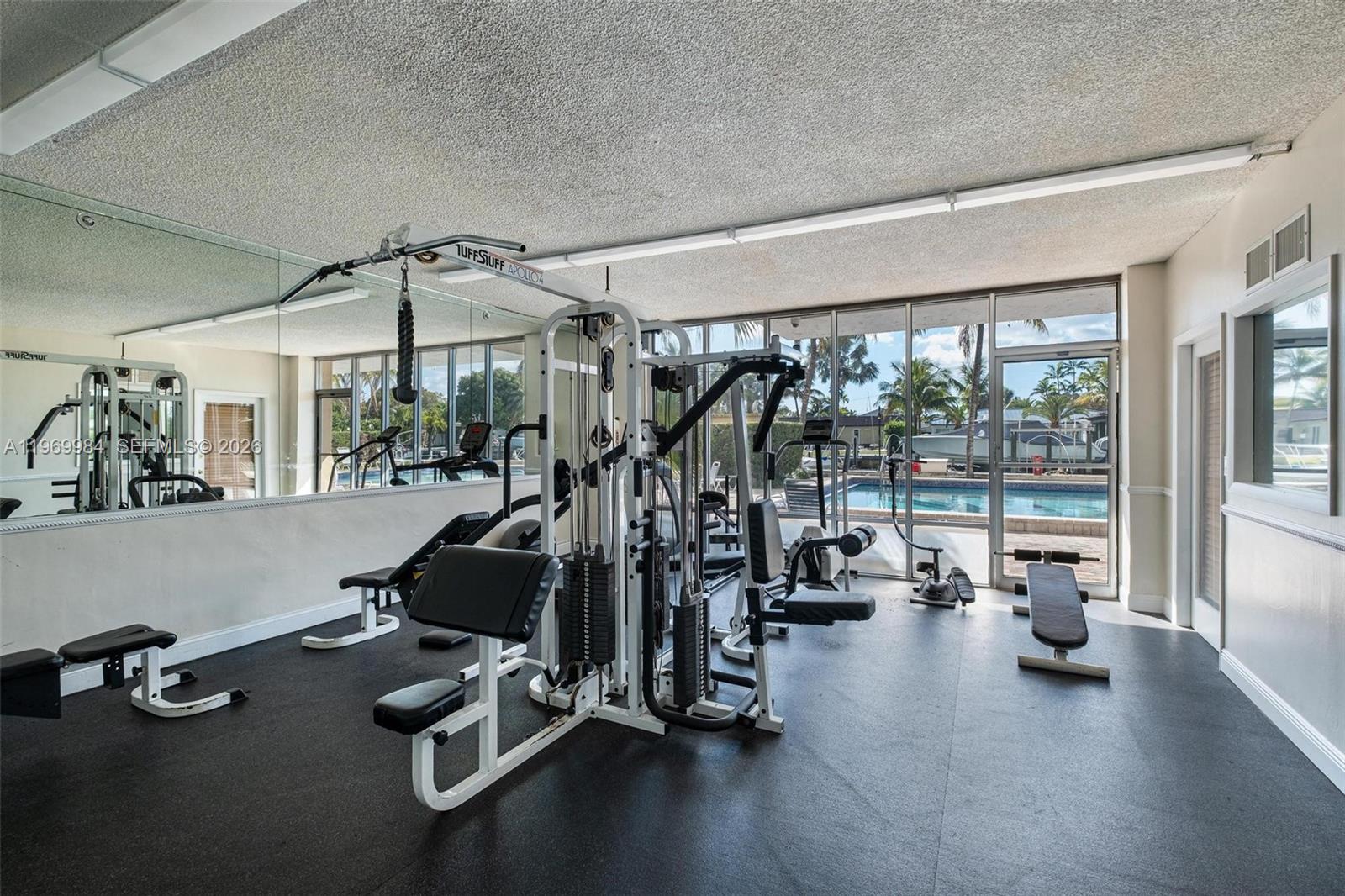 VECINO DEL MAR CONDO - Residential