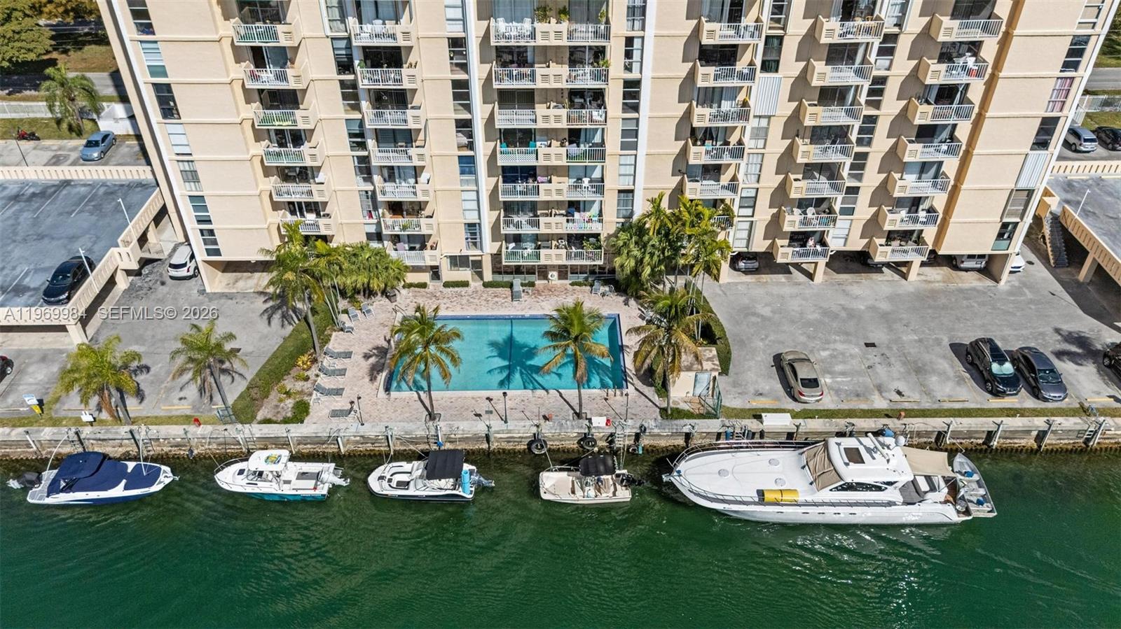 VECINO DEL MAR CONDO - Residential