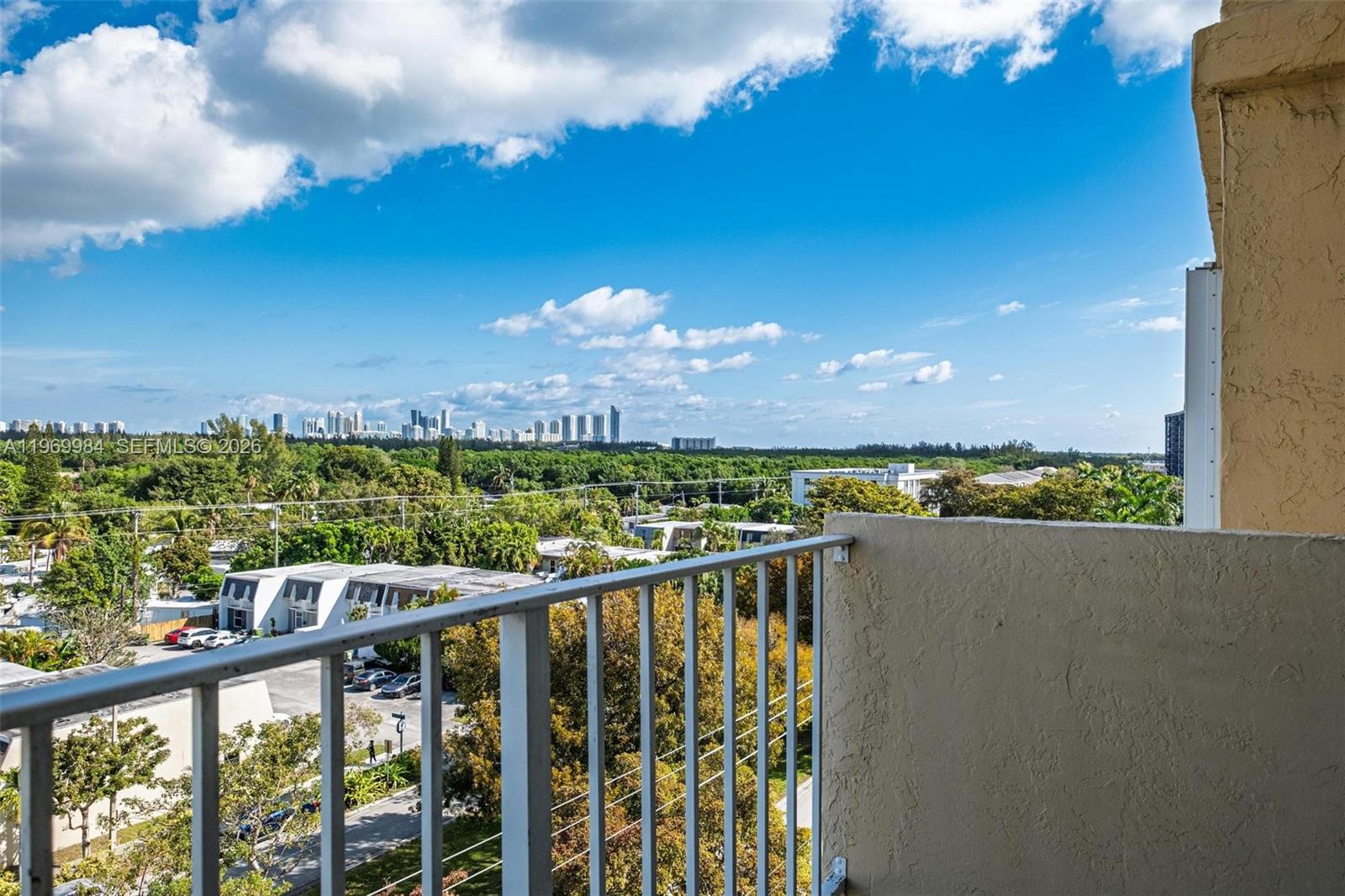 VECINO DEL MAR CONDO - Residential